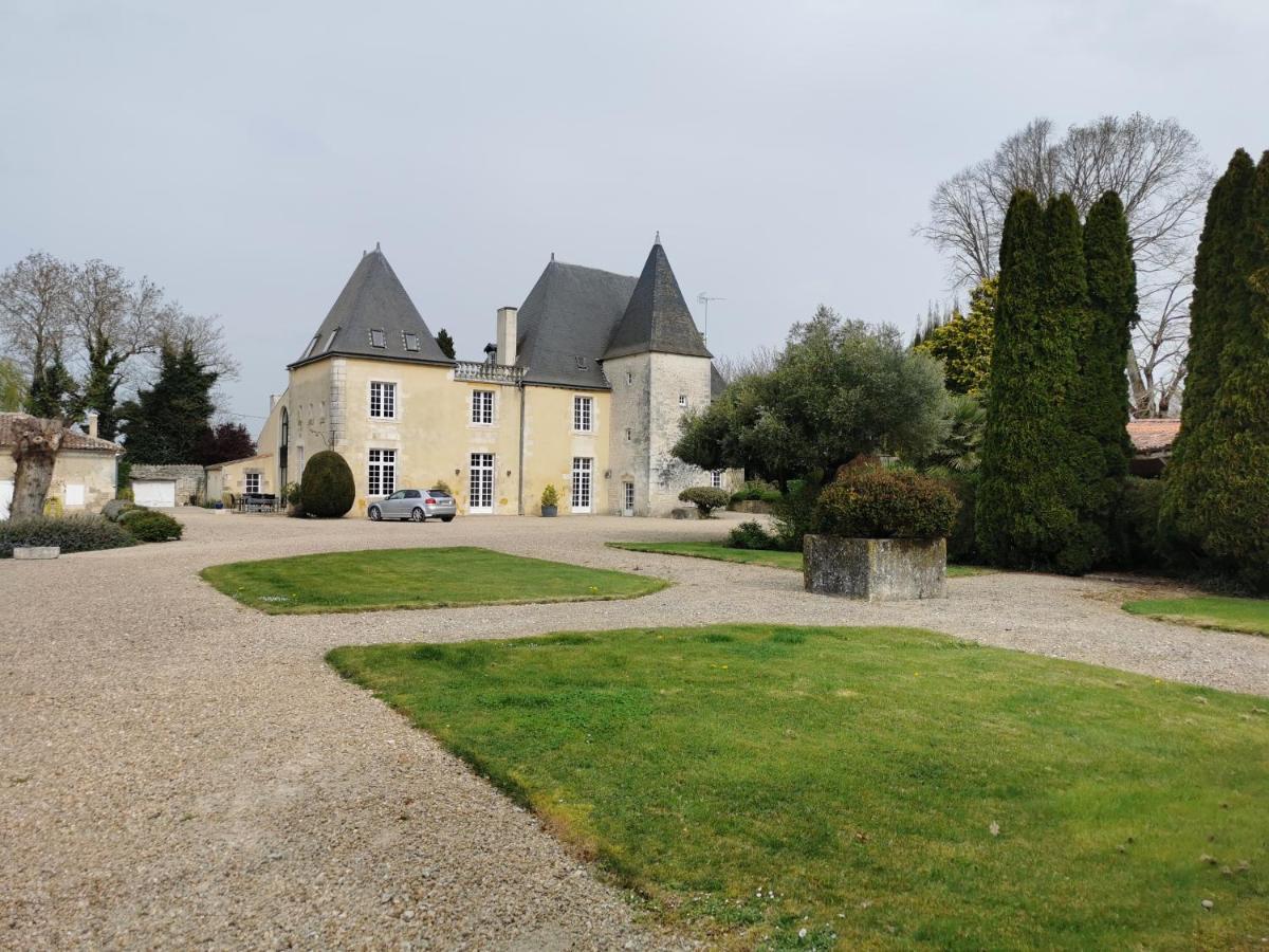 Chateau De La Vallade Saint-Porchaire Eksteriør billede
